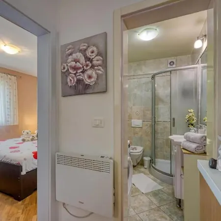 Matej Tar - One Bedroom With Balcony Апартаменти *
